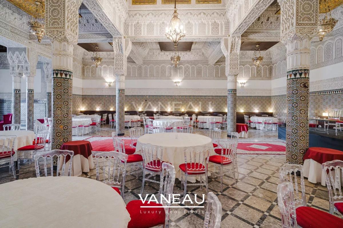 Riad Historique à Vendre - 770 m² au Sol