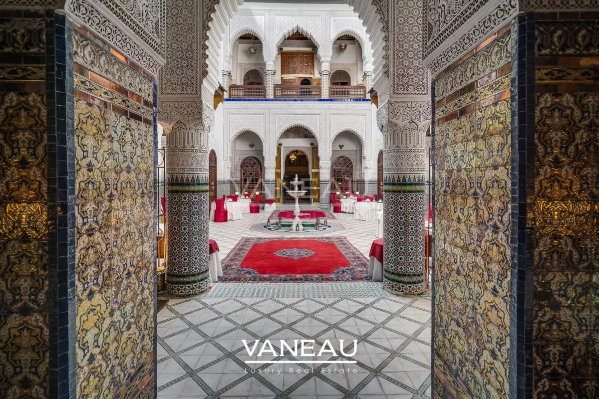 Riad Historique à Vendre - 770 m² au Sol