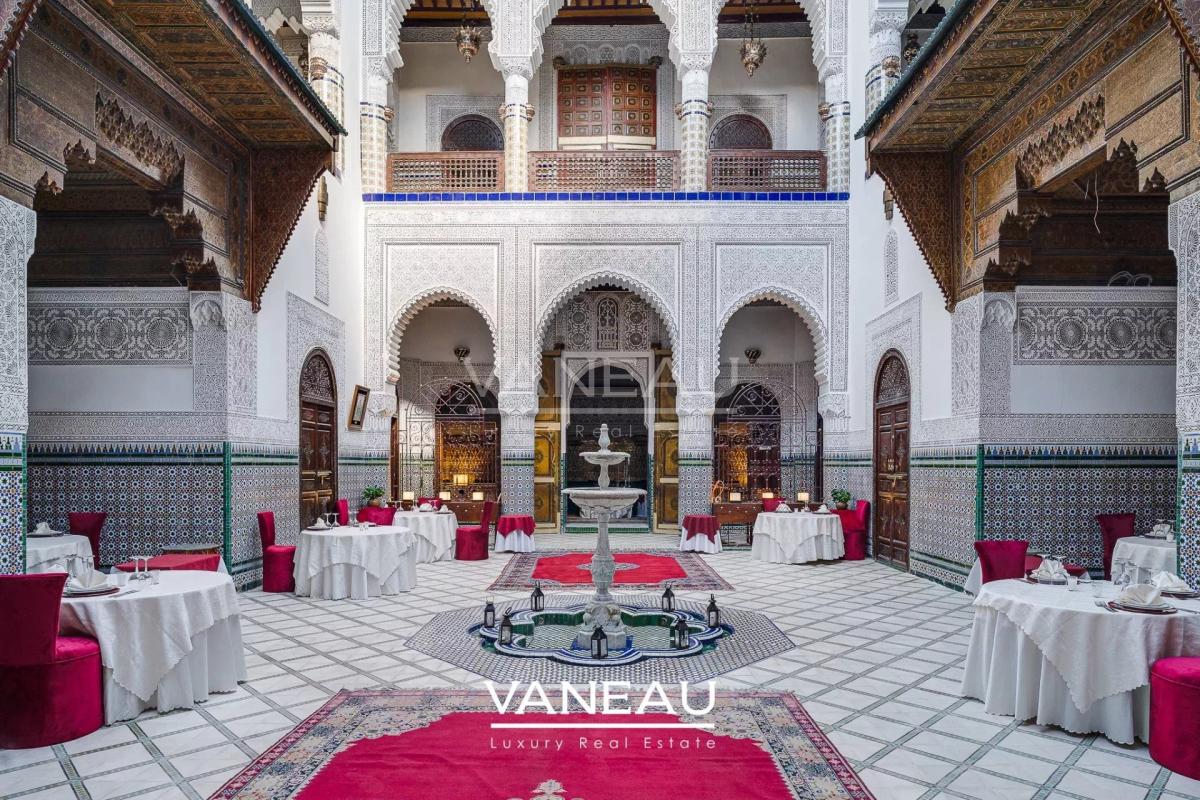 Riad Historique à Vendre - 770 m² au Sol