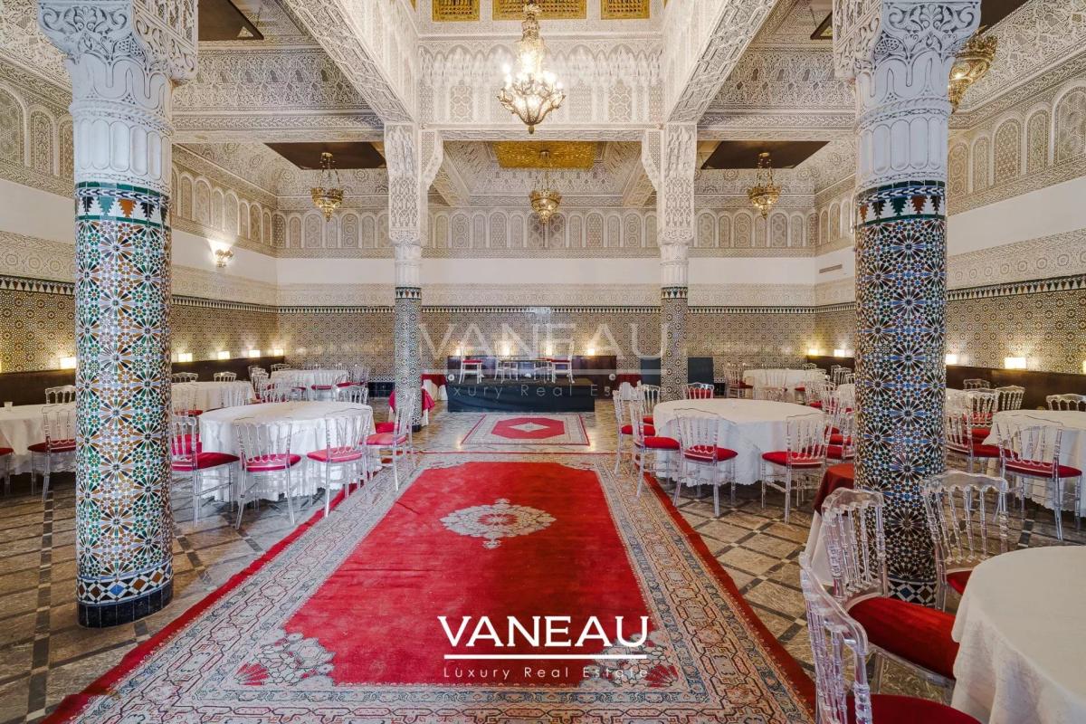 Riad Historique à Vendre - 770 m² au Sol