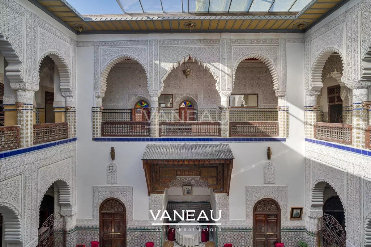Riad Historique à Vendre - 770 m² au Sol