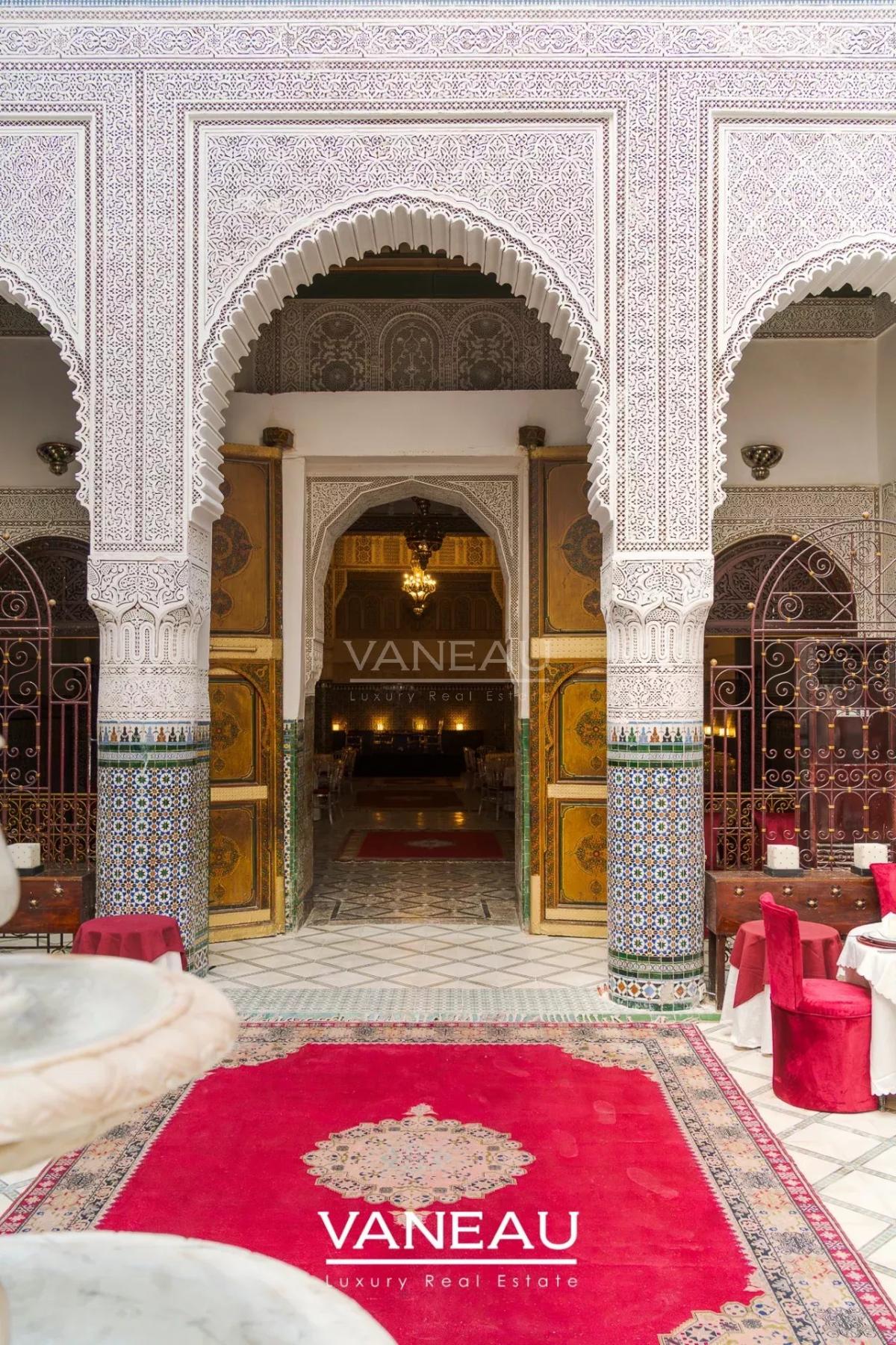 Riad Historique à Vendre - 770 m² au Sol