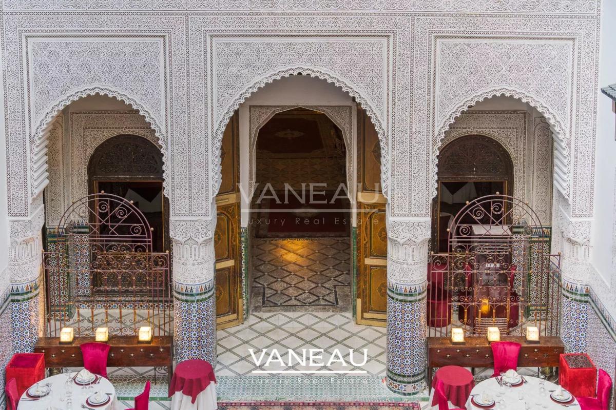 Riad Historique à Vendre - 770 m² au Sol