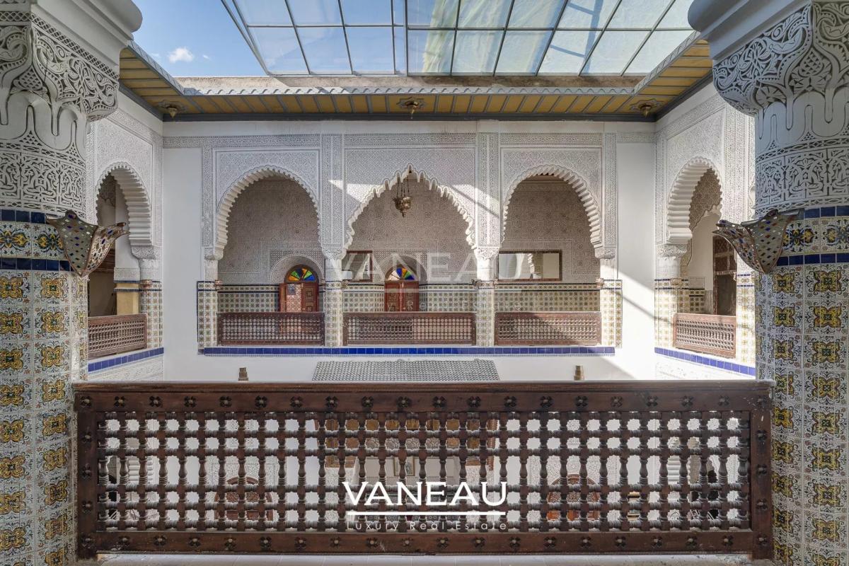 Riad Historique à Vendre - 770 m² au Sol