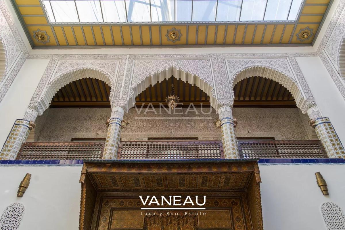 Riad Historique à Vendre - 770 m² au Sol