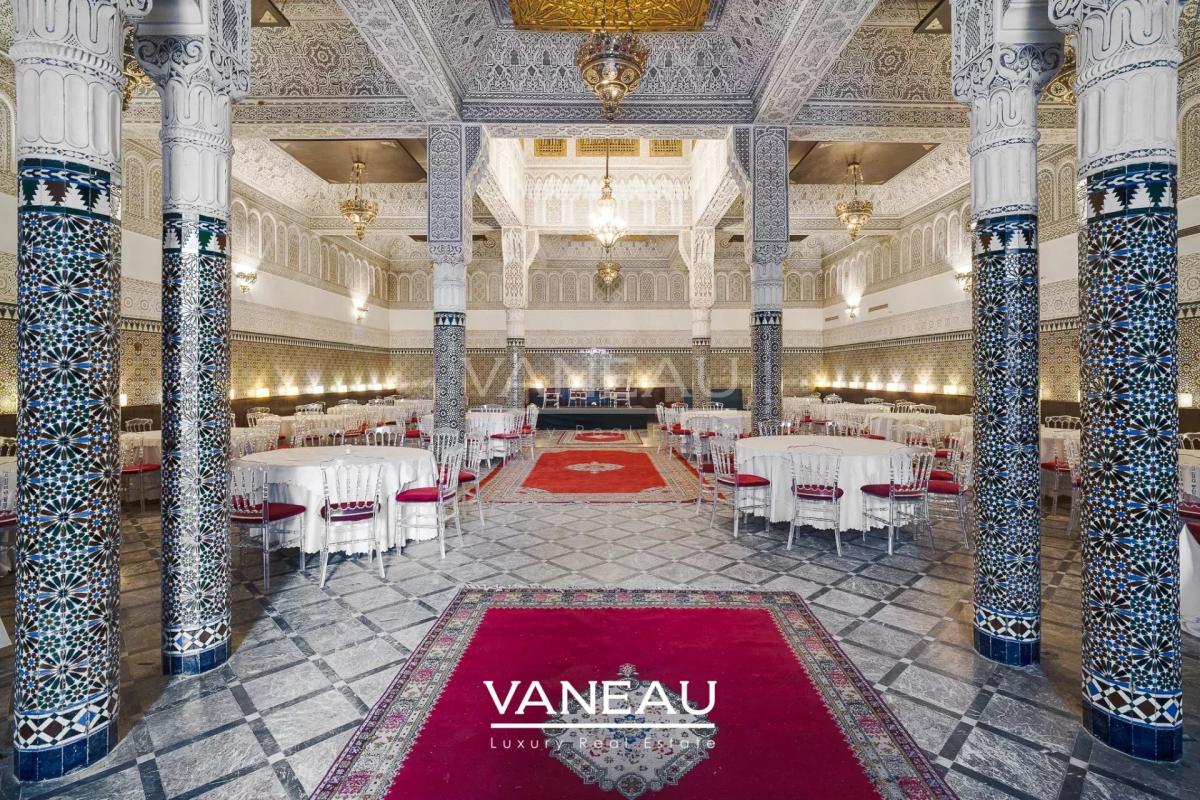 Riad Historique à Vendre - 770 m² au Sol