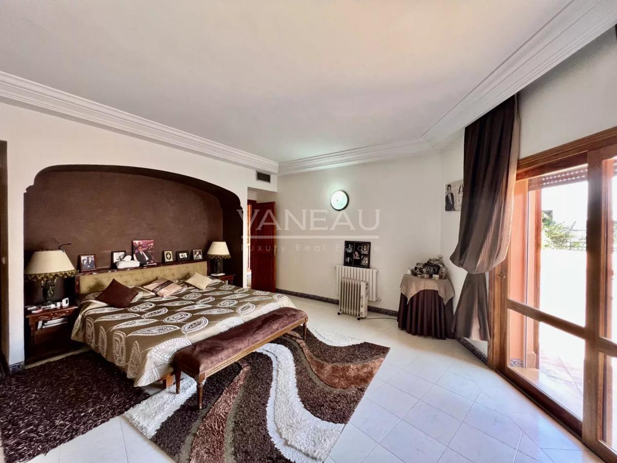 Magnifique maison de maître à Vendre à 10 min du centre ville