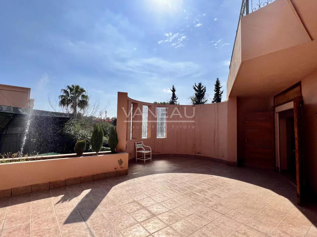 Magnifique maison de maître à Vendre à 10 min du centre ville