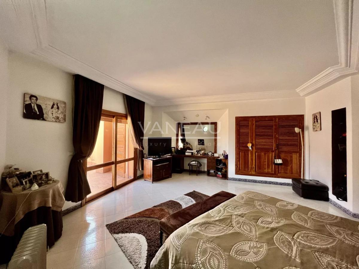 Magnifique maison de maître à Vendre à 10 min du centre ville