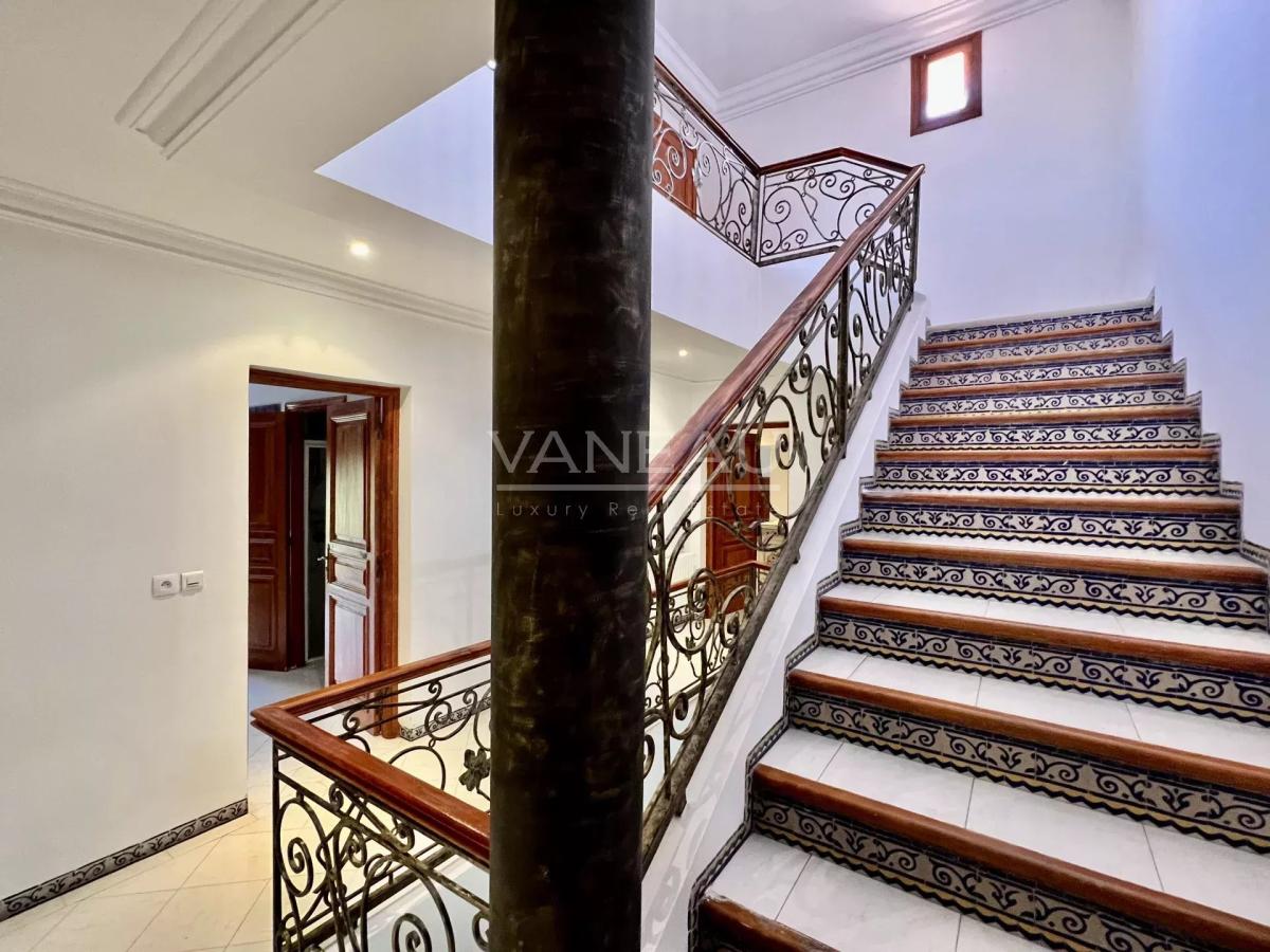Magnifique maison de maître à Vendre à 10 min du centre ville