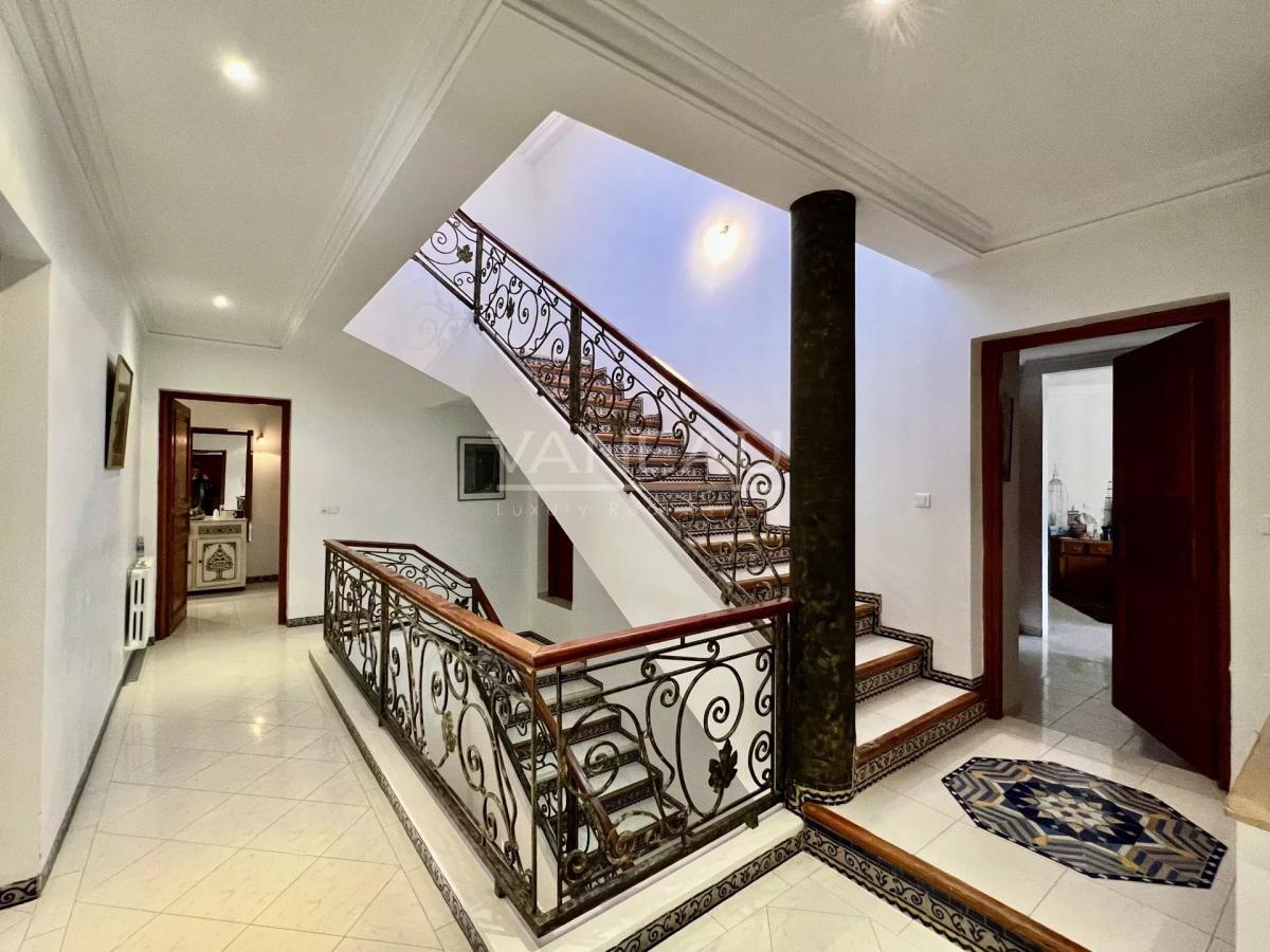 Magnifique maison de maître à Vendre à 10 min du centre ville