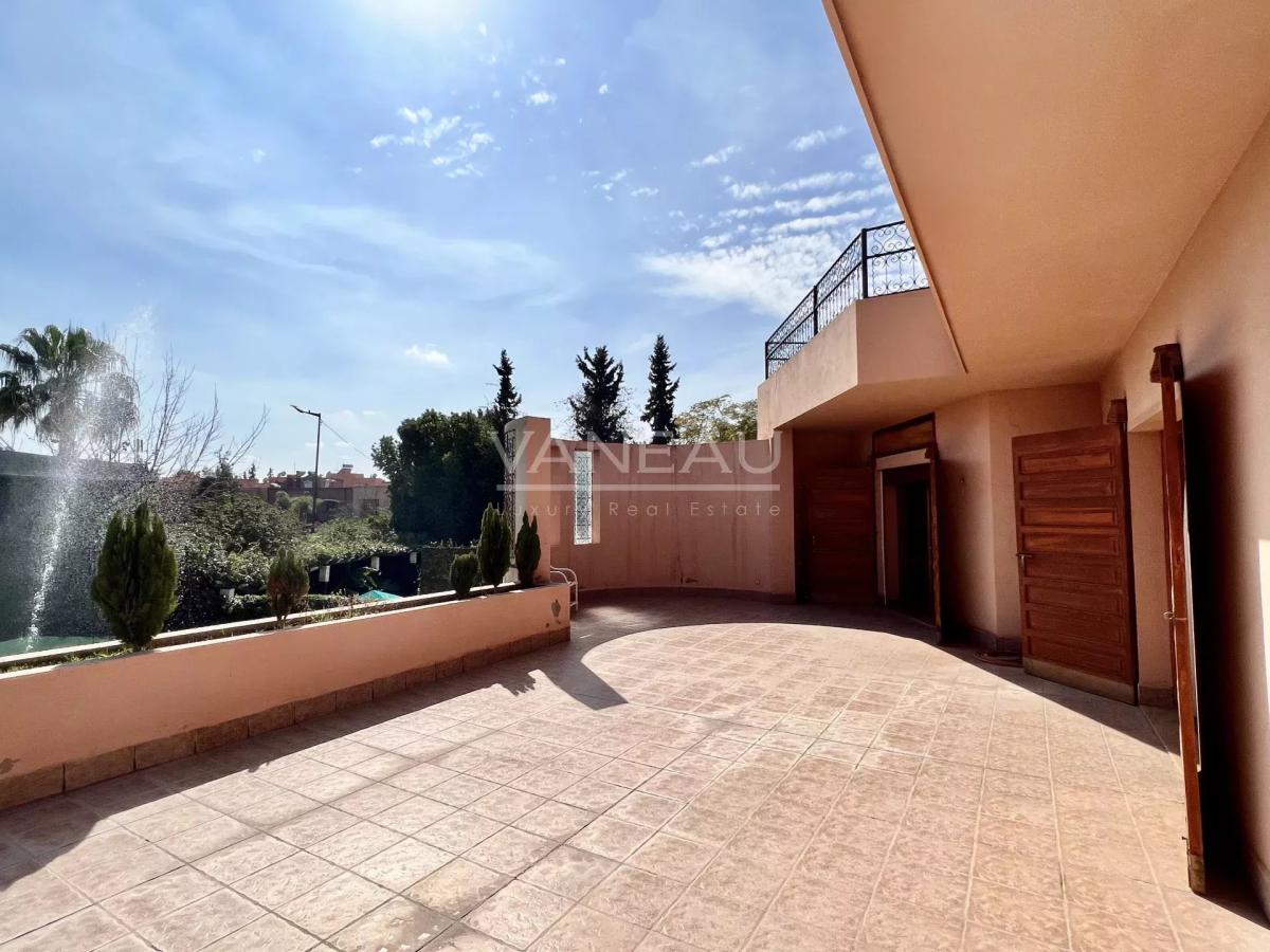 Magnifique maison de maître à Vendre à 10 min du centre ville