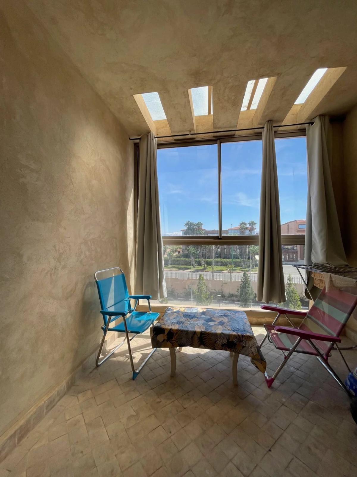 Centre de Marrakech : Appartement 2 chambres vue Atlas