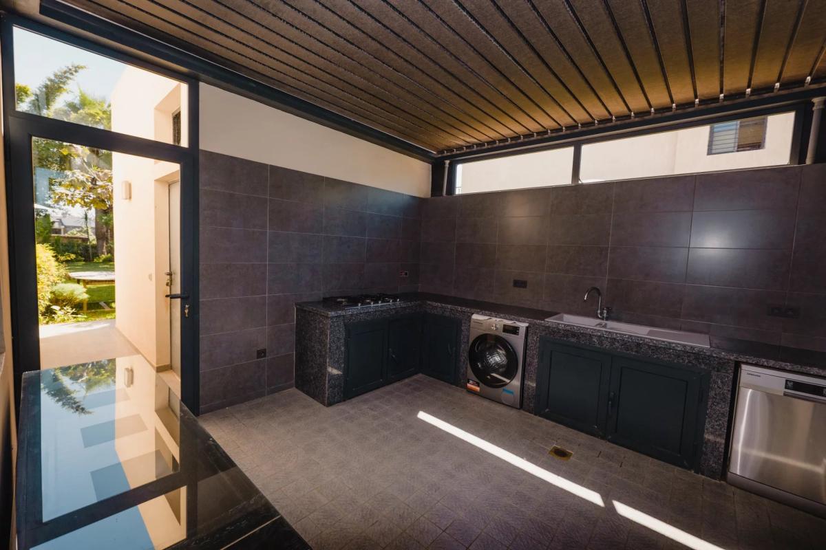 Villa de 730 m² à vendre sur Bouskoura - Maroc