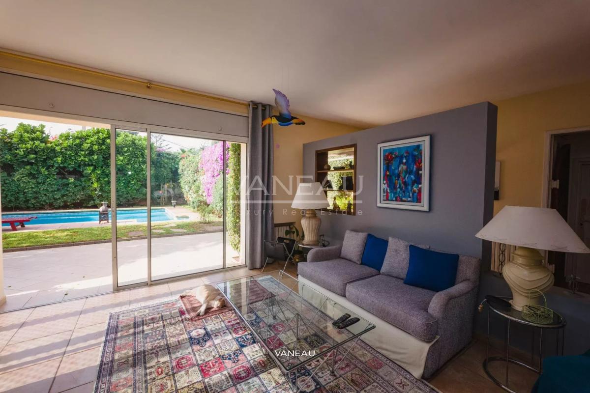 Superbe villa de 800 m² à vendre aux Crêtes (Haut Polo)  à Casab