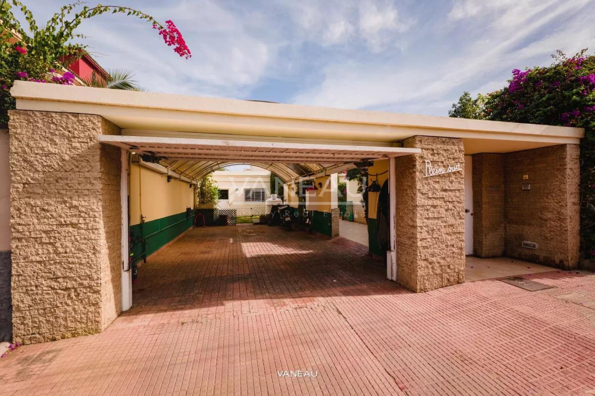 Superbe villa de 800 m² à vendre aux Crêtes (Haut Polo)  à Casab