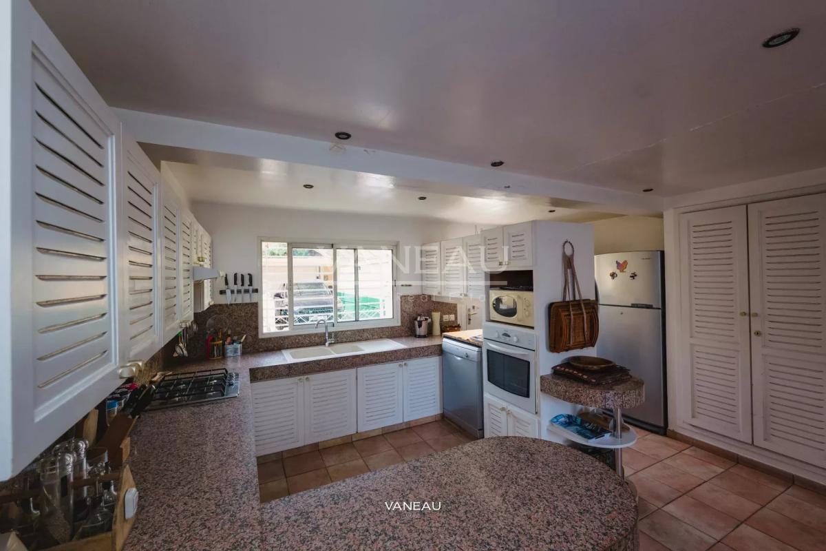 Superbe villa de 800 m² à vendre aux Crêtes (Haut Polo)  à Casab