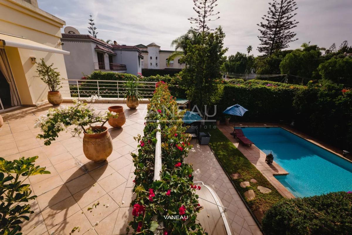 Superbe villa de 800 m² à vendre aux Crêtes (Haut Polo)  à Casab