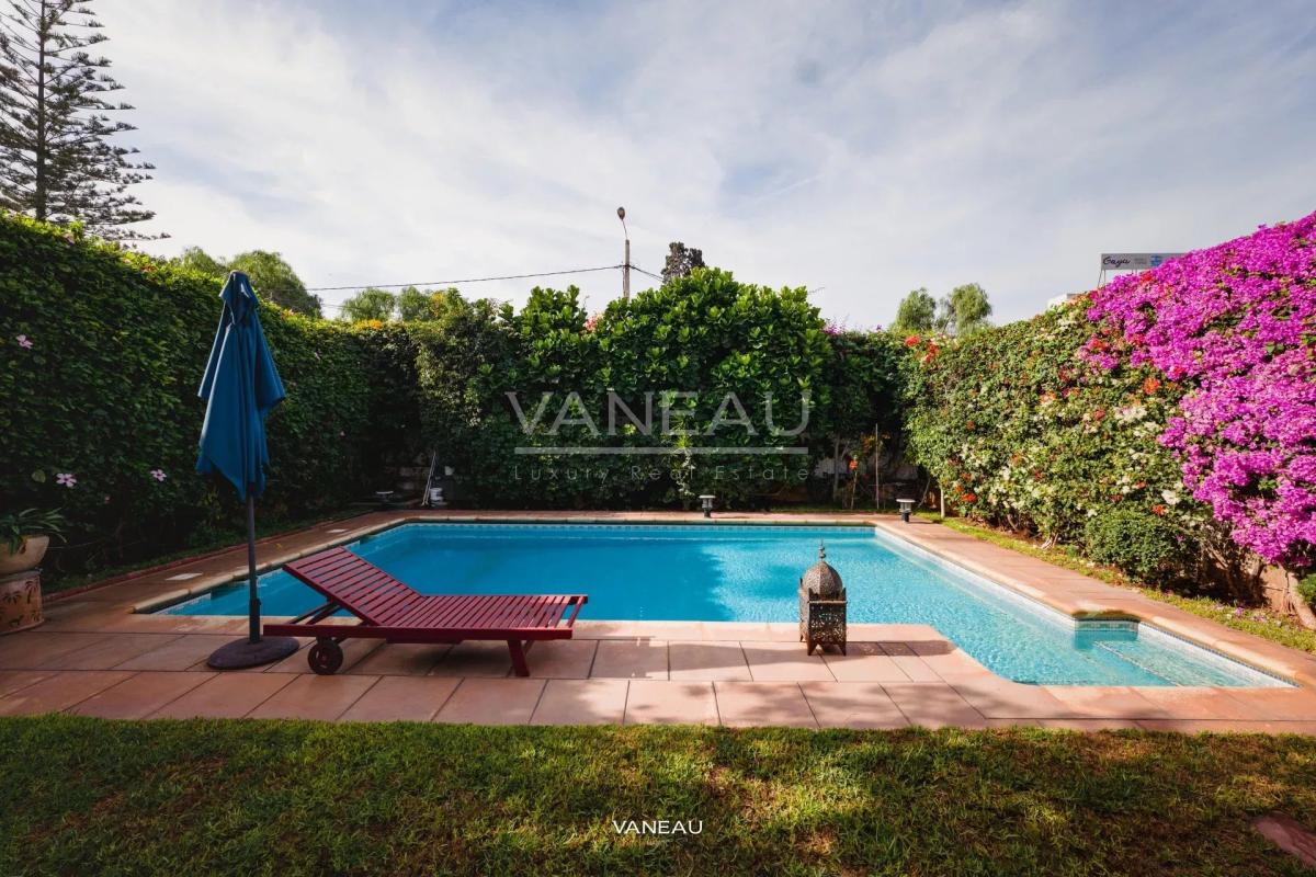 Superbe villa de 800 m² à vendre aux Crêtes (Haut Polo)  à Casab