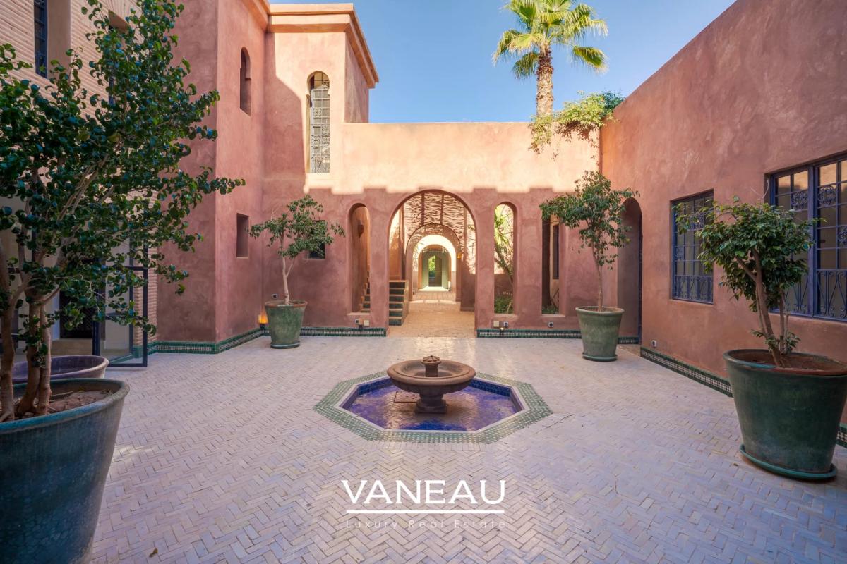 Harmonieux mélange d'une Villa et d'un Riad