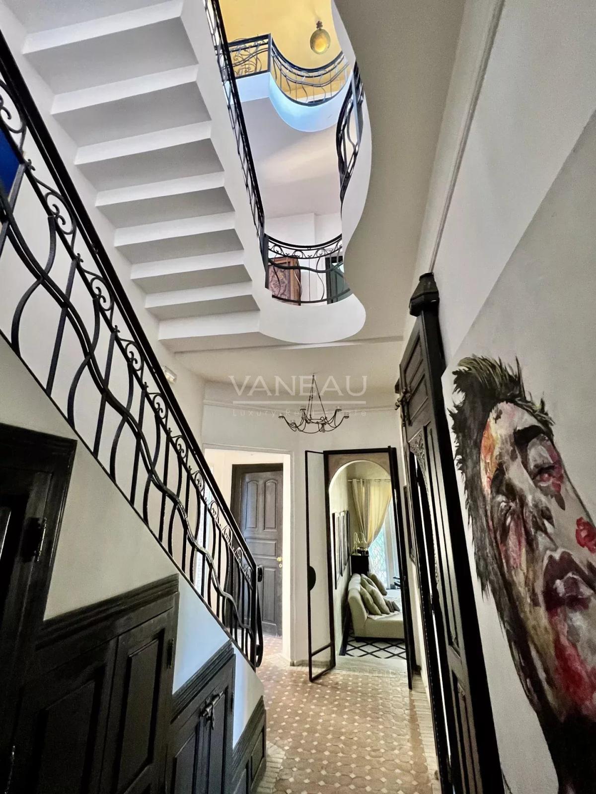 Maison de Maitre avec piscine 10 min du centre ville