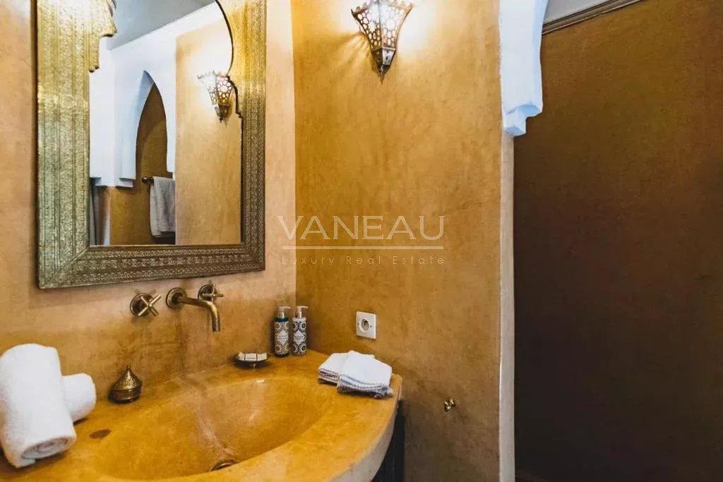 Magnifique riad traditionel au cœur de la médina