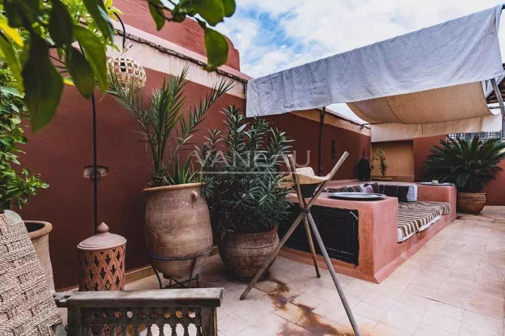 Magnifique riad traditionel au cœur de la médina