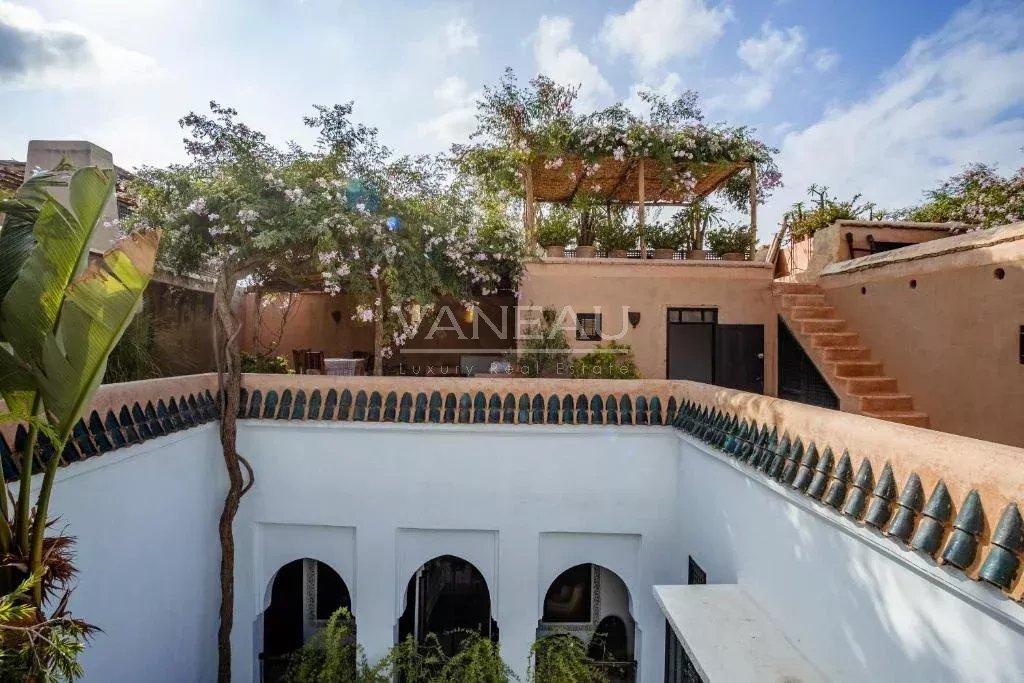 Magnifique riad traditionel au cœur de la médina