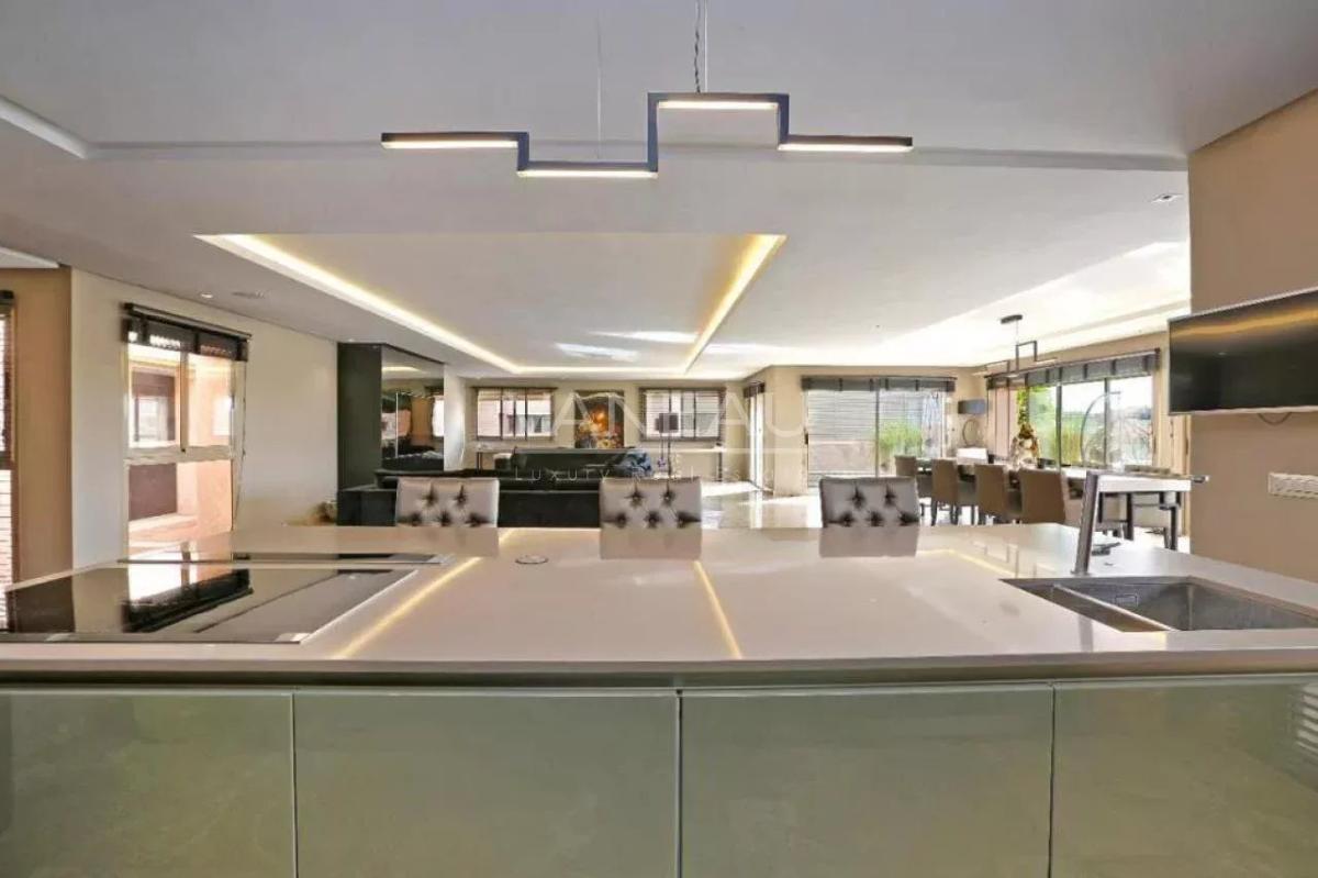 Très bel appartement contemporain sur golf