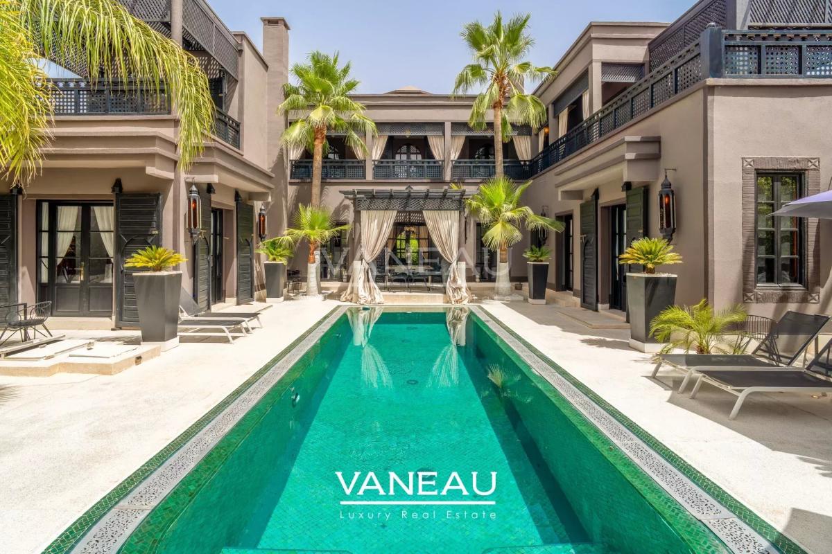 Produit rare splendide  villa   Km 8 route de l'Ourika
