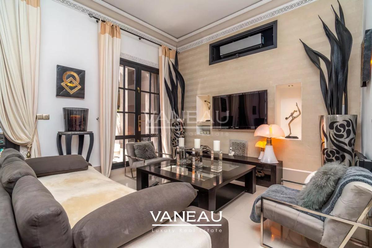 Produit rare splendide  villa   Km 8 route de l'Ourika