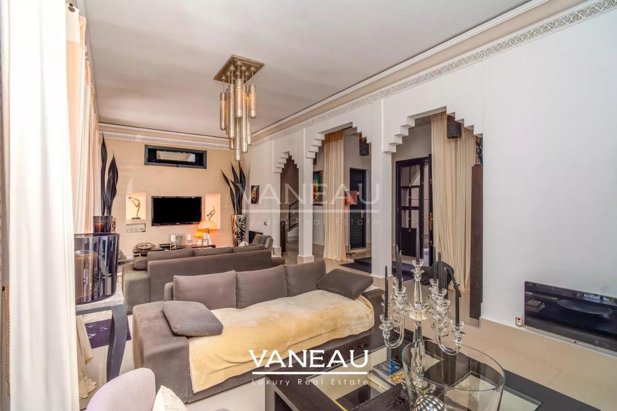 Produit rare splendide  villa   Km 8 route de l'Ourika