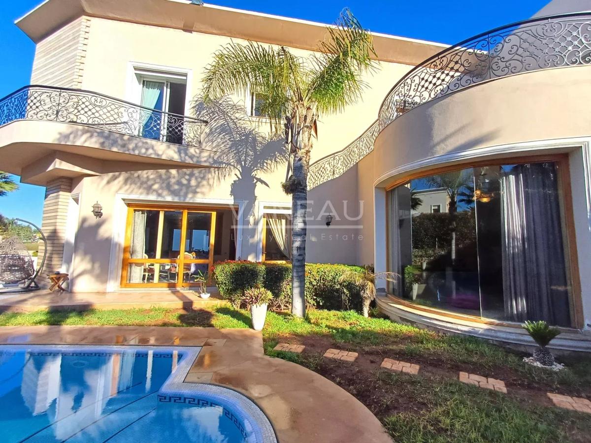 Villa de 1 042 m²  à vendre - Californie Casa