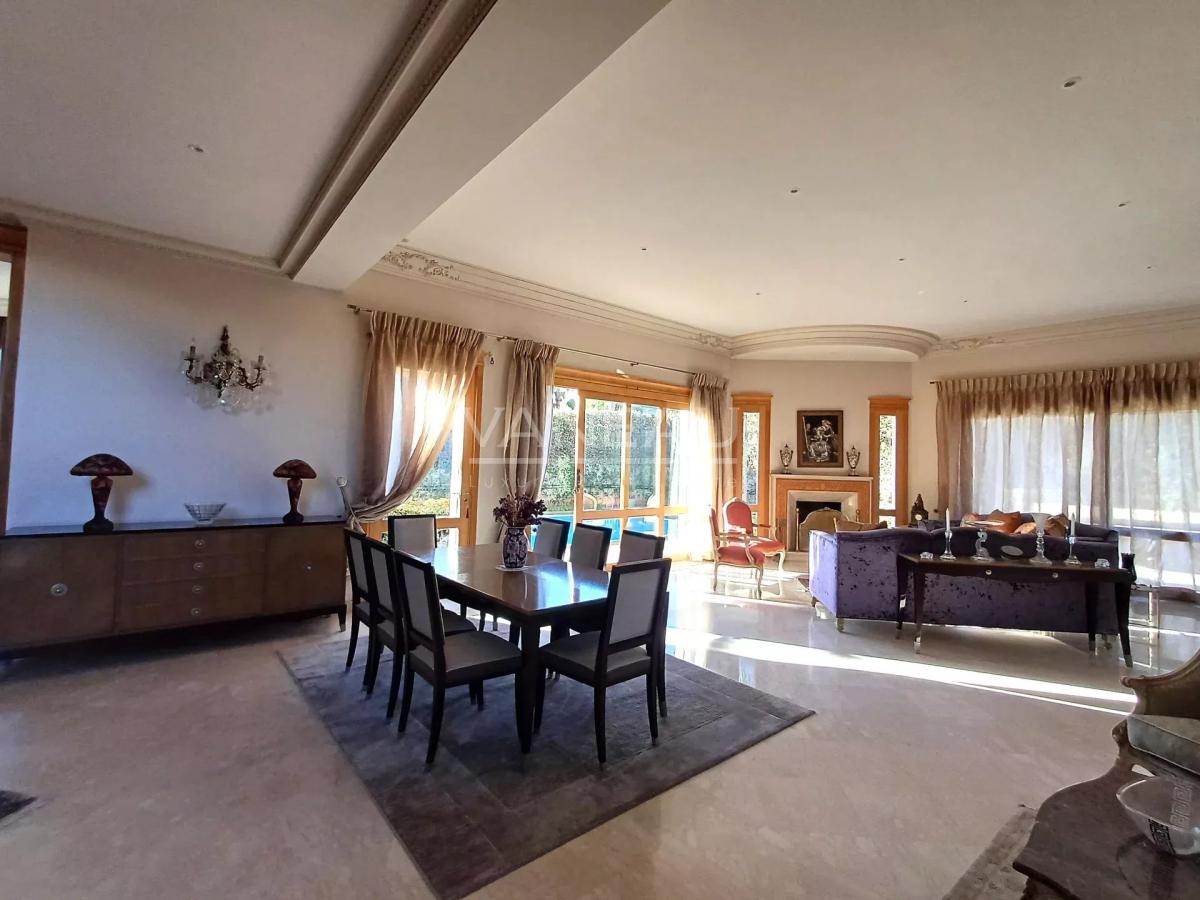 Villa de 1 042 m²  à vendre - Californie Casa