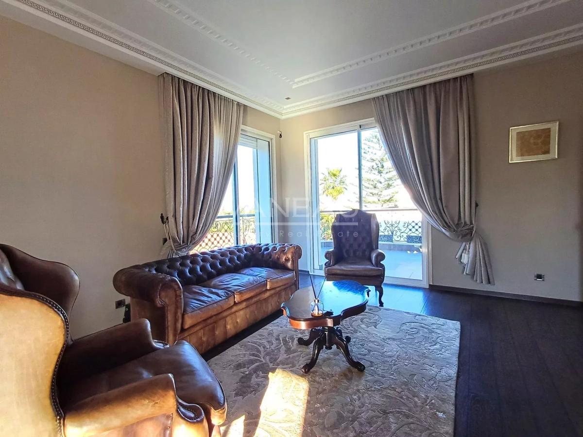 Villa de 1 042 m²  à vendre - Californie Casa