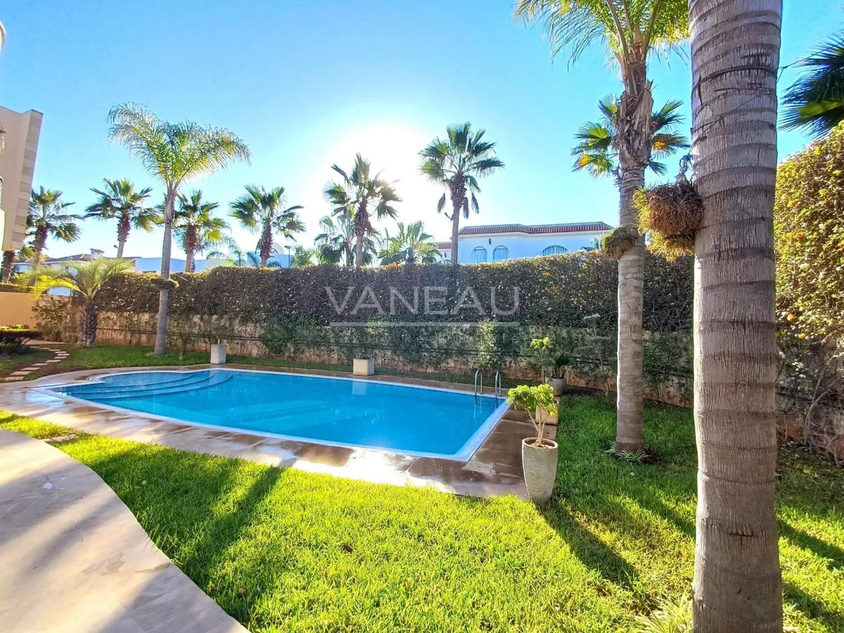 Villa de 1 042 m²  à vendre - Californie Casa