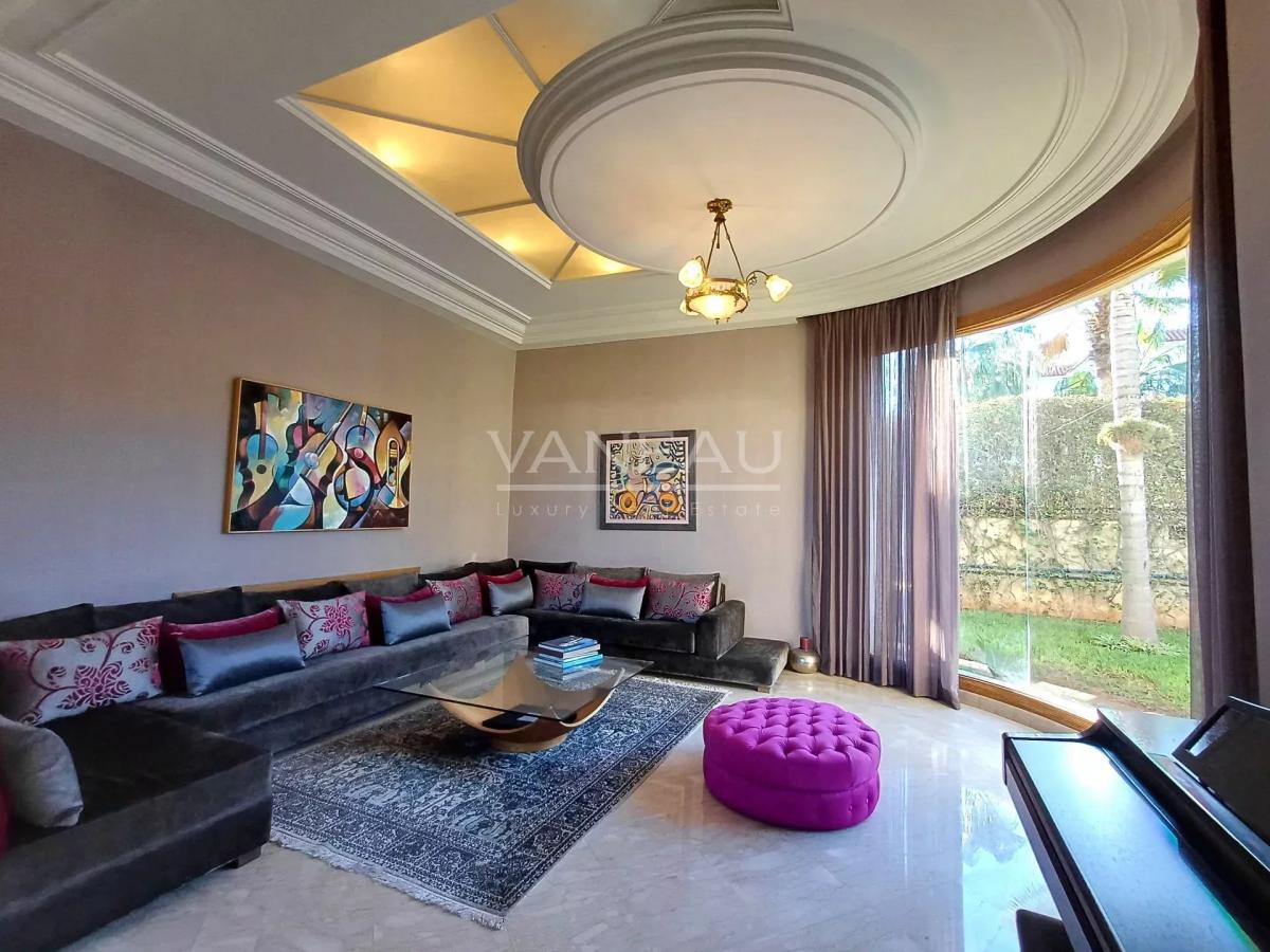 Villa de 1 042 m²  à vendre - Californie Casa