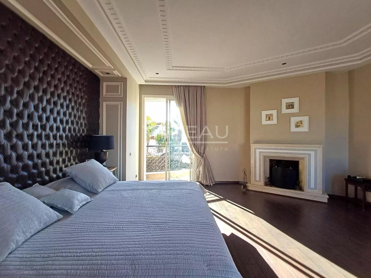 Villa de 1 042 m²  à vendre - Californie Casa