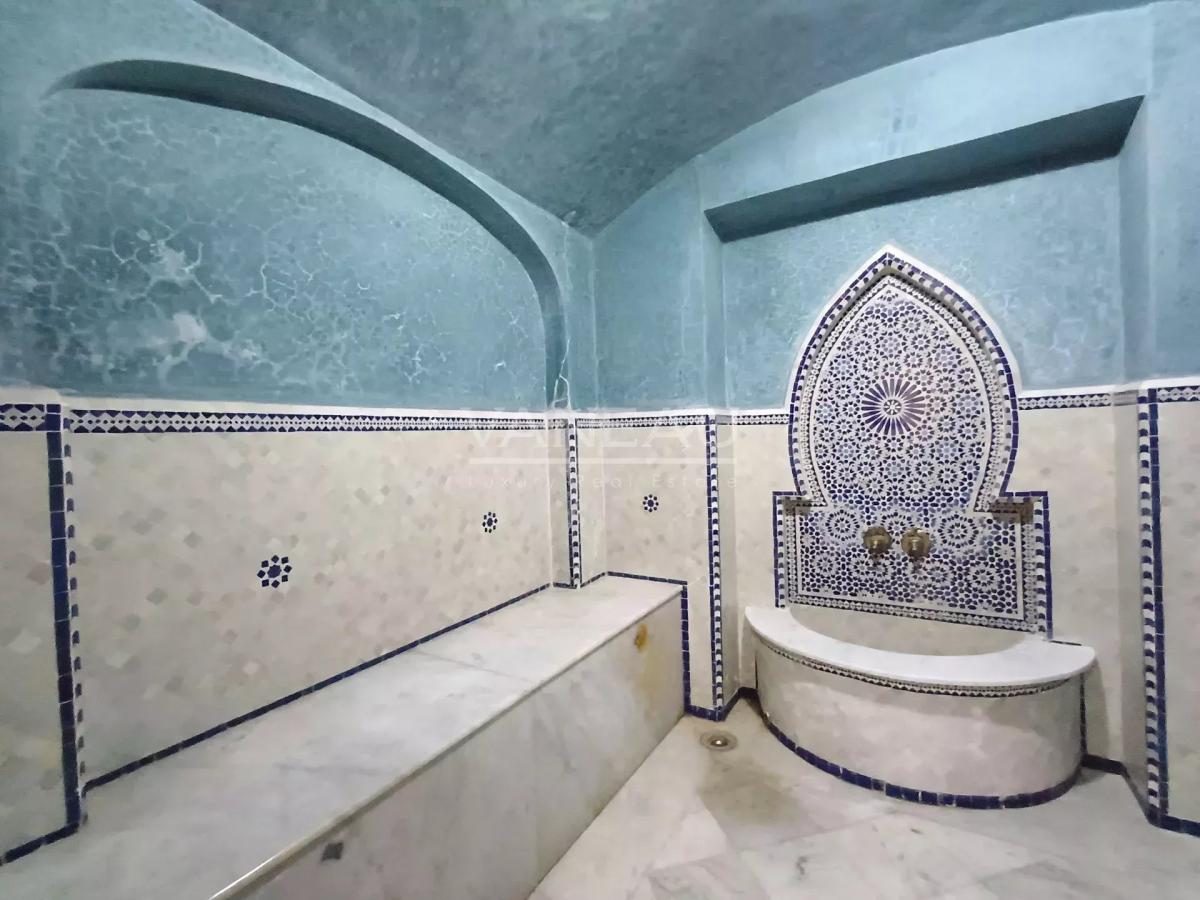 Villa de 1 042 m²  à vendre - Californie Casa