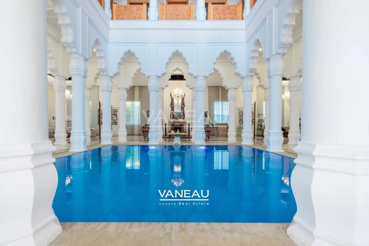 Palais à vendre au coeur de Souissi