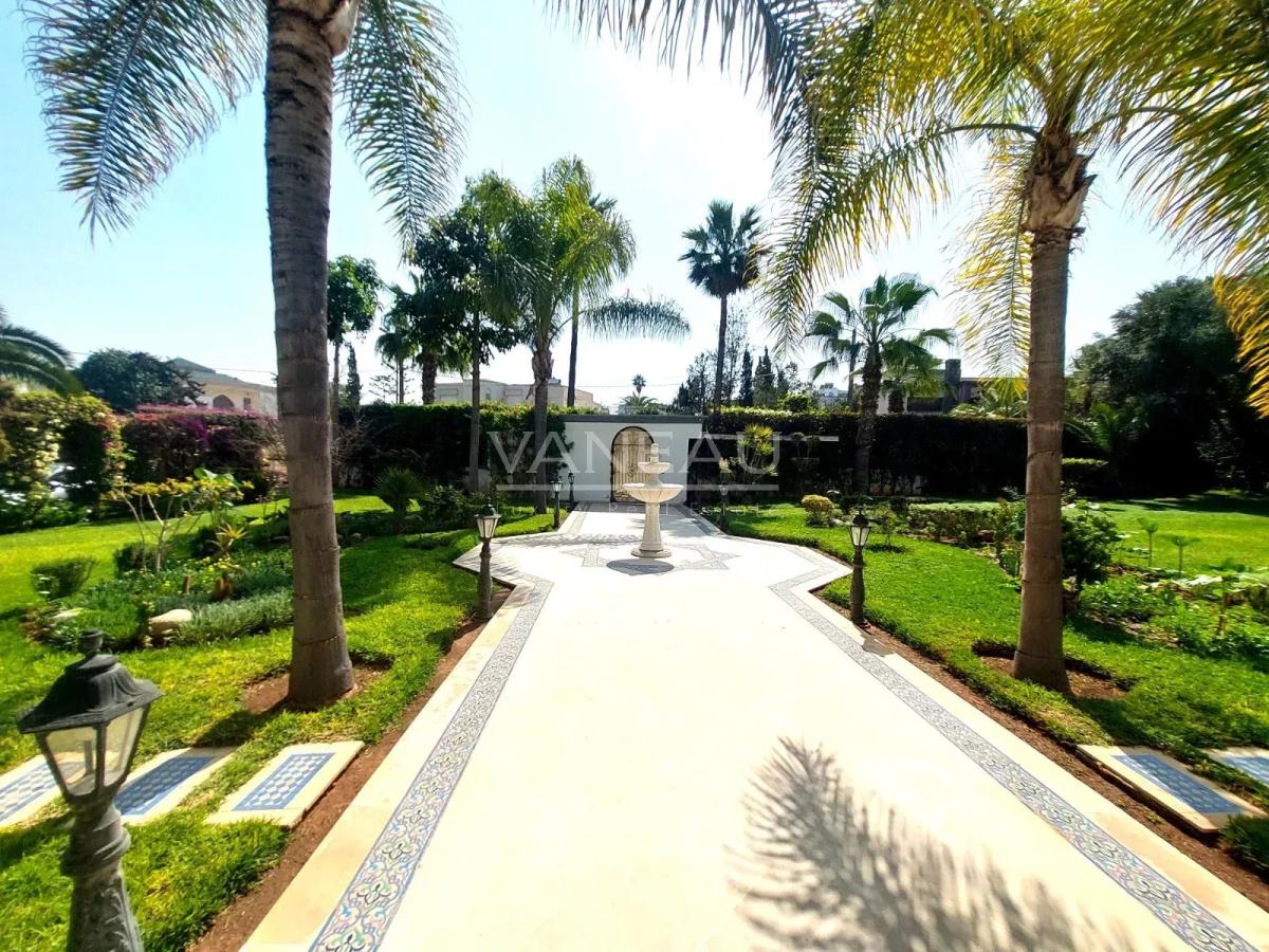 Villa de prestige à vendre - Quartier Californie - 2 500 m²