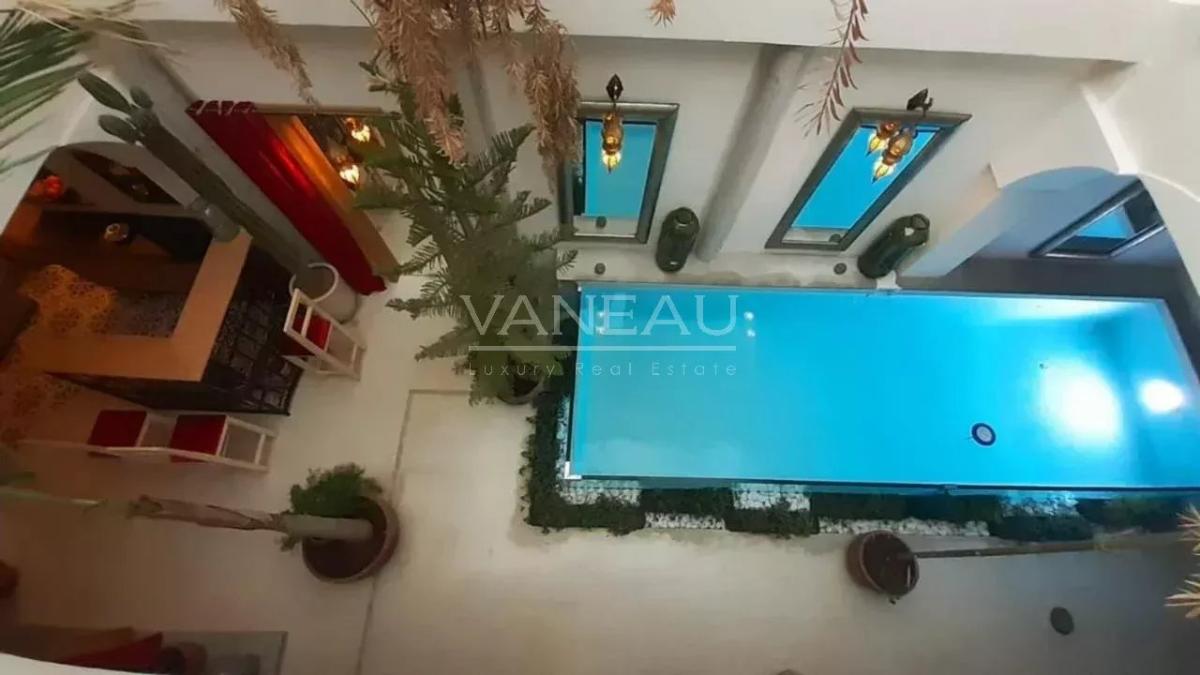 Beau riad 4 chambres  115 m2 à Sidi Mimoun
