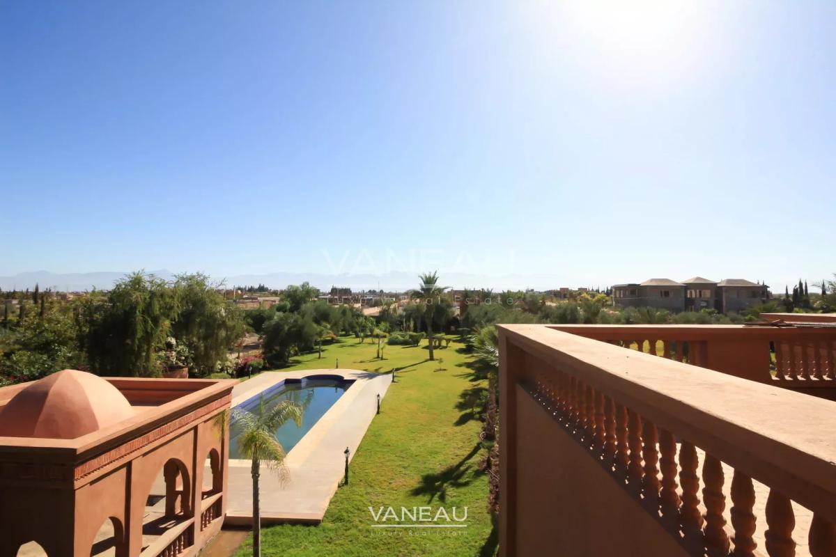 Villa Route de Tahanaout de 1340m²