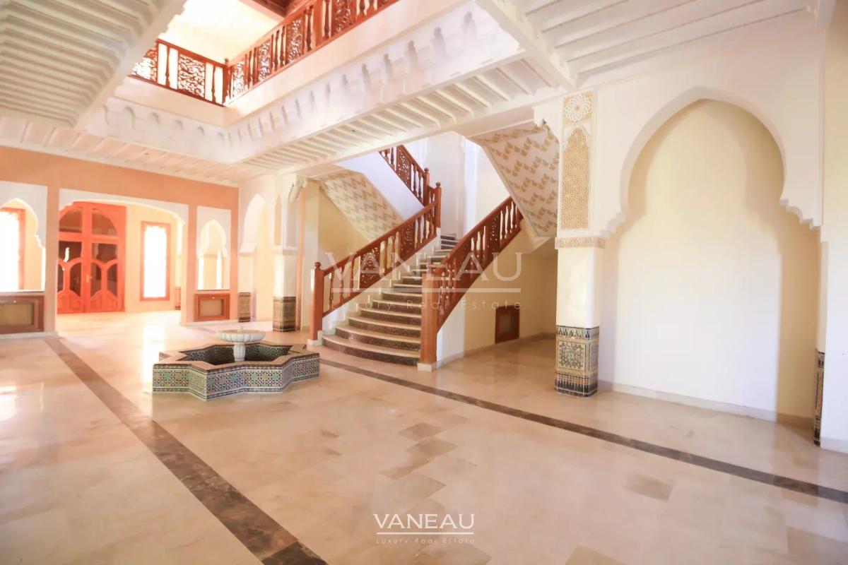 Villa Route de Tahanaout de 1340m²