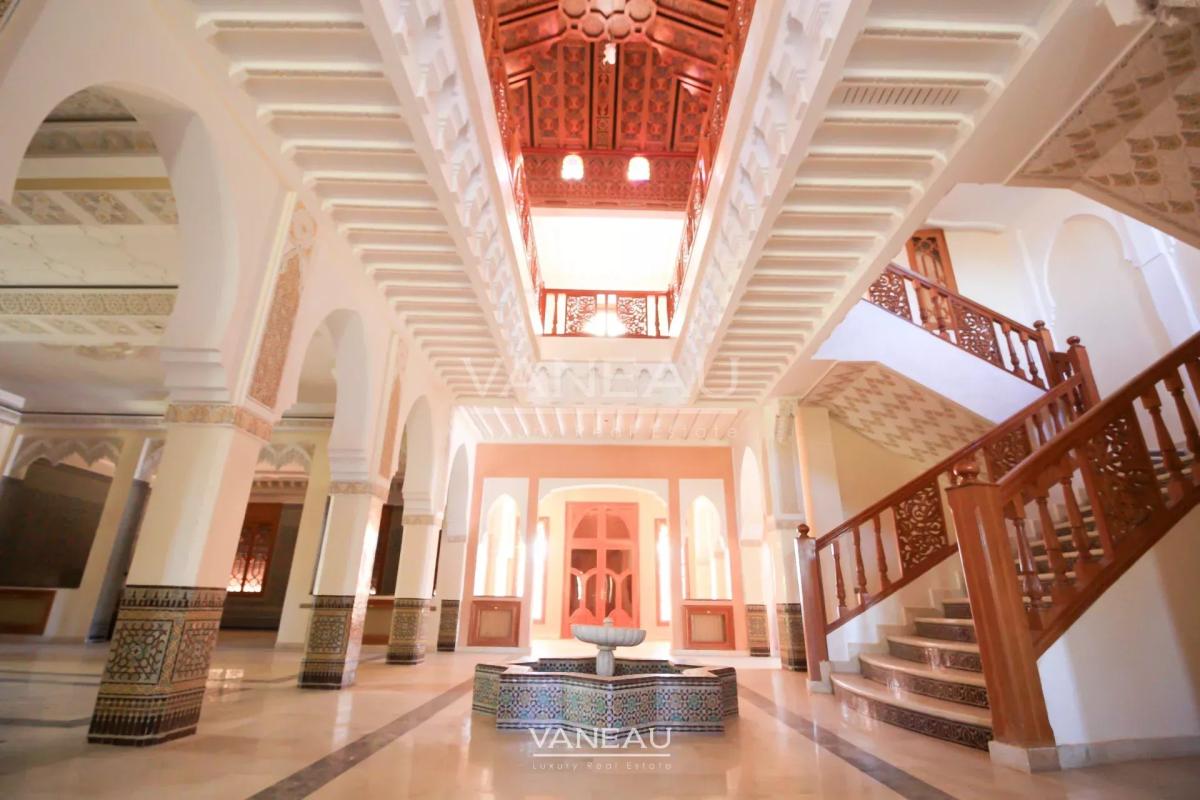 Villa Route de Tahanaout de 1340m²