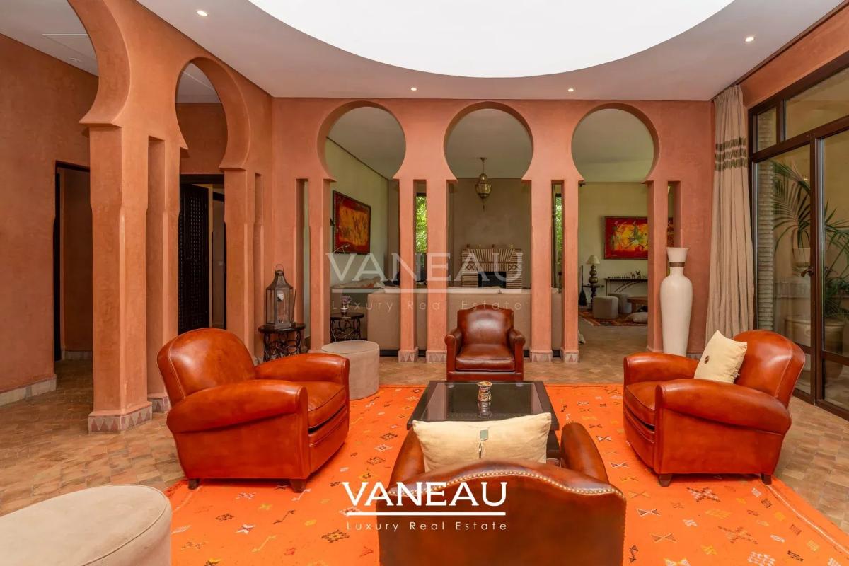 VILLA 5 CHAMBRES SUR GOLF
