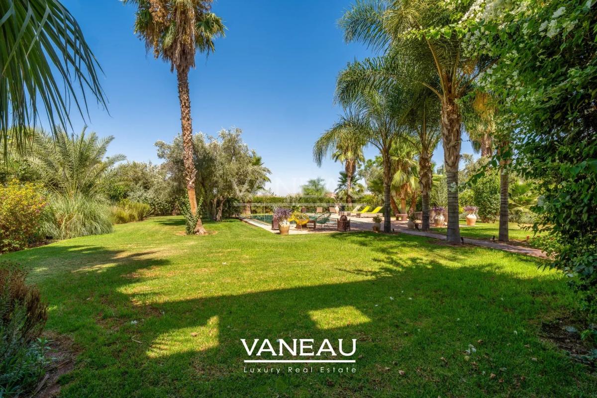 VILLA 5 CHAMBRES SUR GOLF