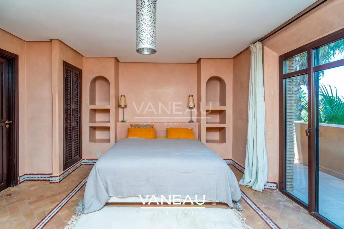 VILLA 5 CHAMBRES SUR GOLF