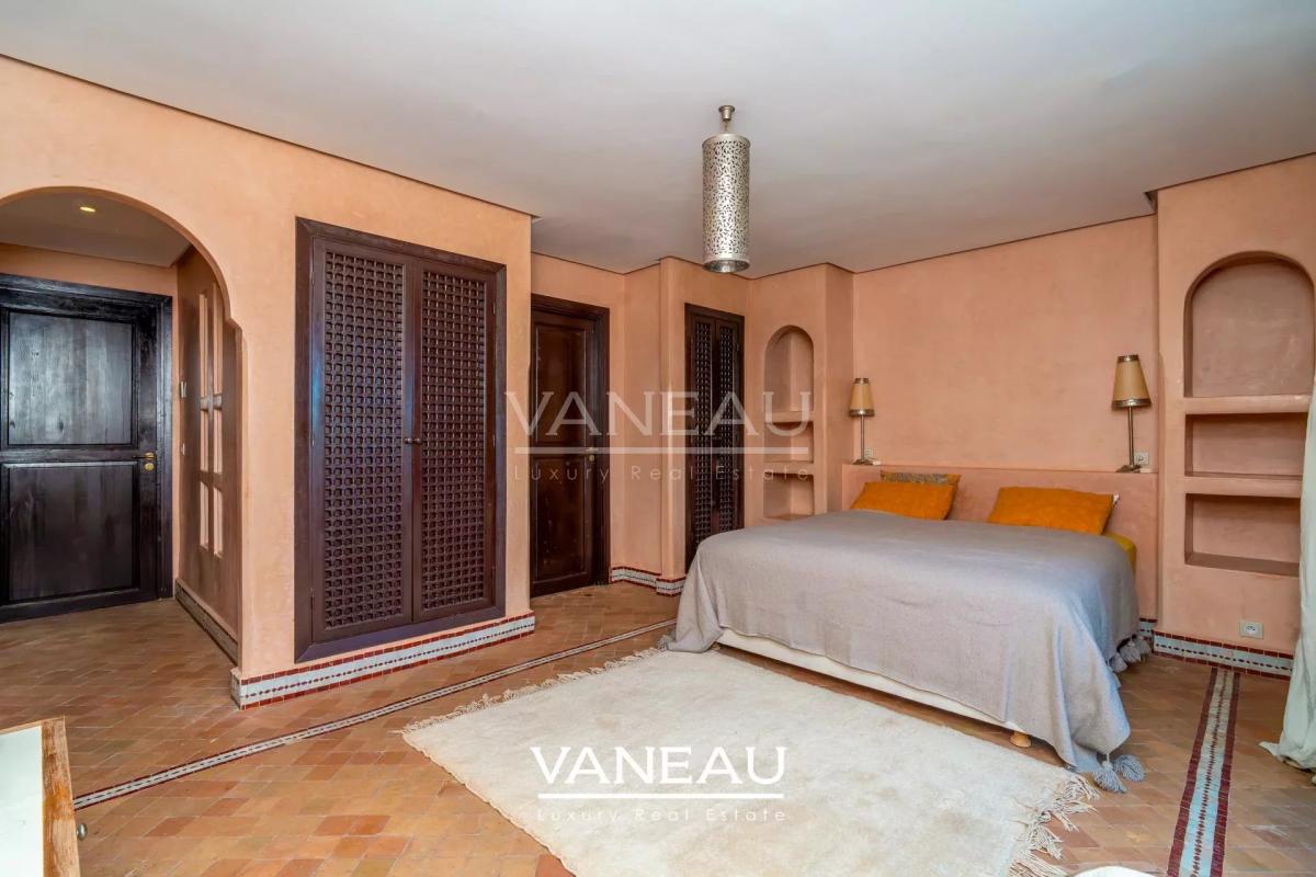 VILLA 5 CHAMBRES SUR GOLF