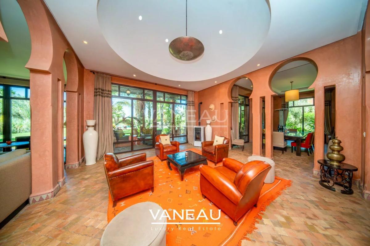VILLA 5 CHAMBRES SUR GOLF